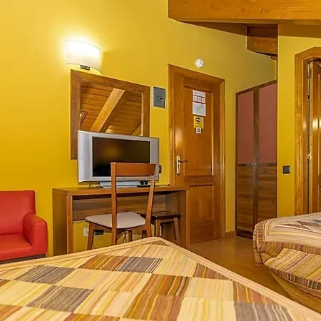Solana Hotel *